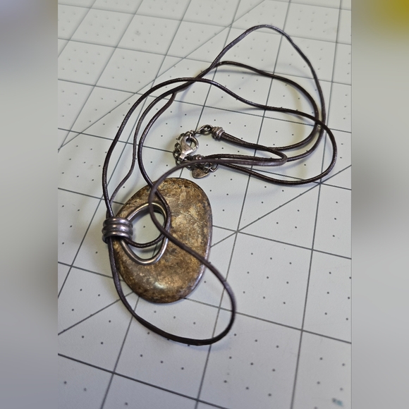 Silpada Brown Pendant Leather Necklace - Picture 7 of 8